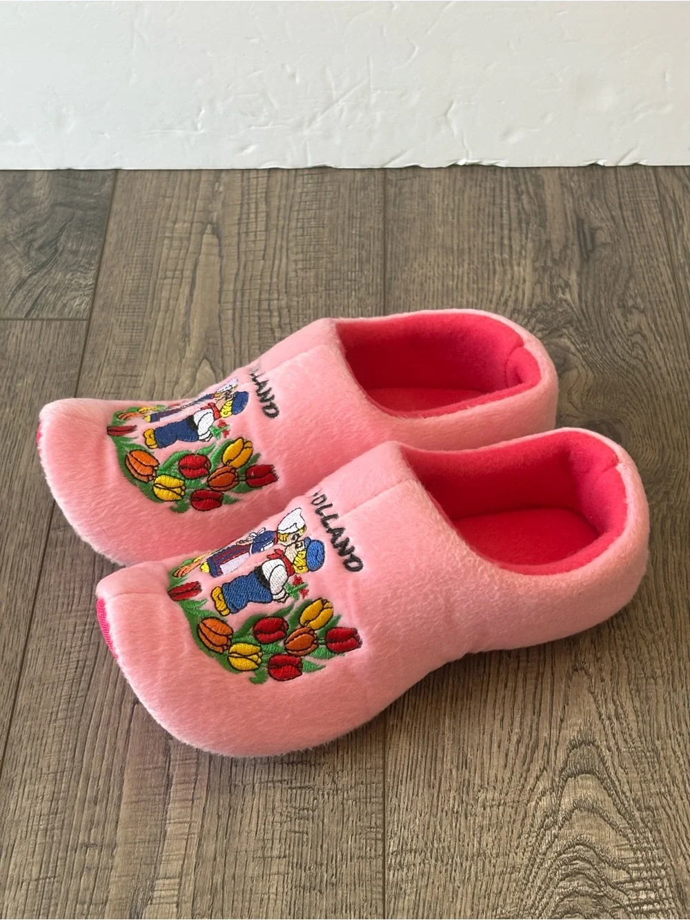 Wooden Shoes soft pink